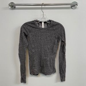 Lululemon size 2 long sleeve shirt